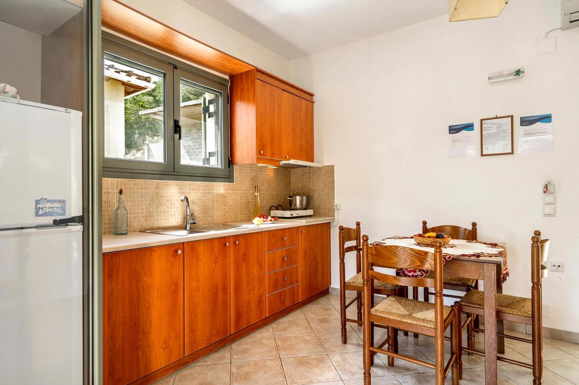 Alkionides Apartment 2 Agios Nikitas Exterior photo